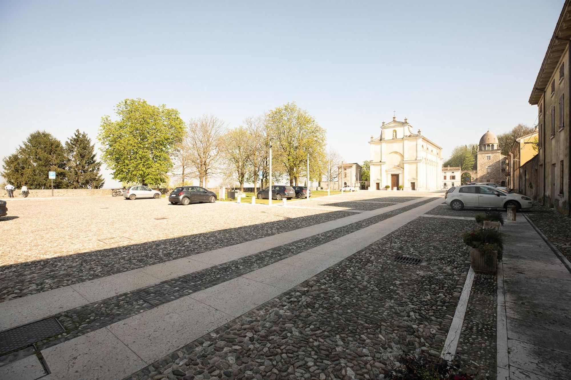 Relais La Rocca Solferino Bed & Breakfast Bagian luar foto