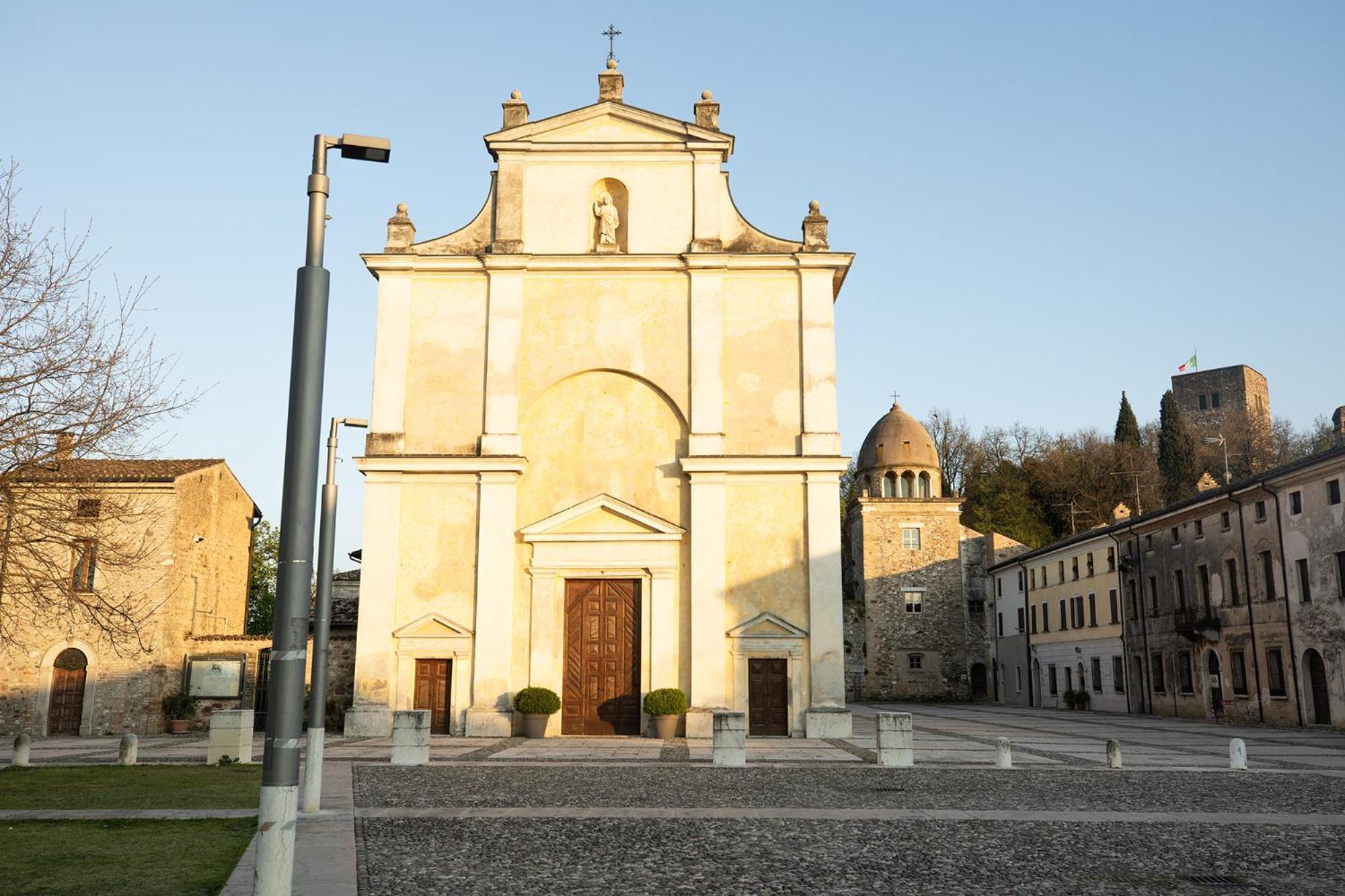 Relais La Rocca Solferino Bed & Breakfast Bagian luar foto
