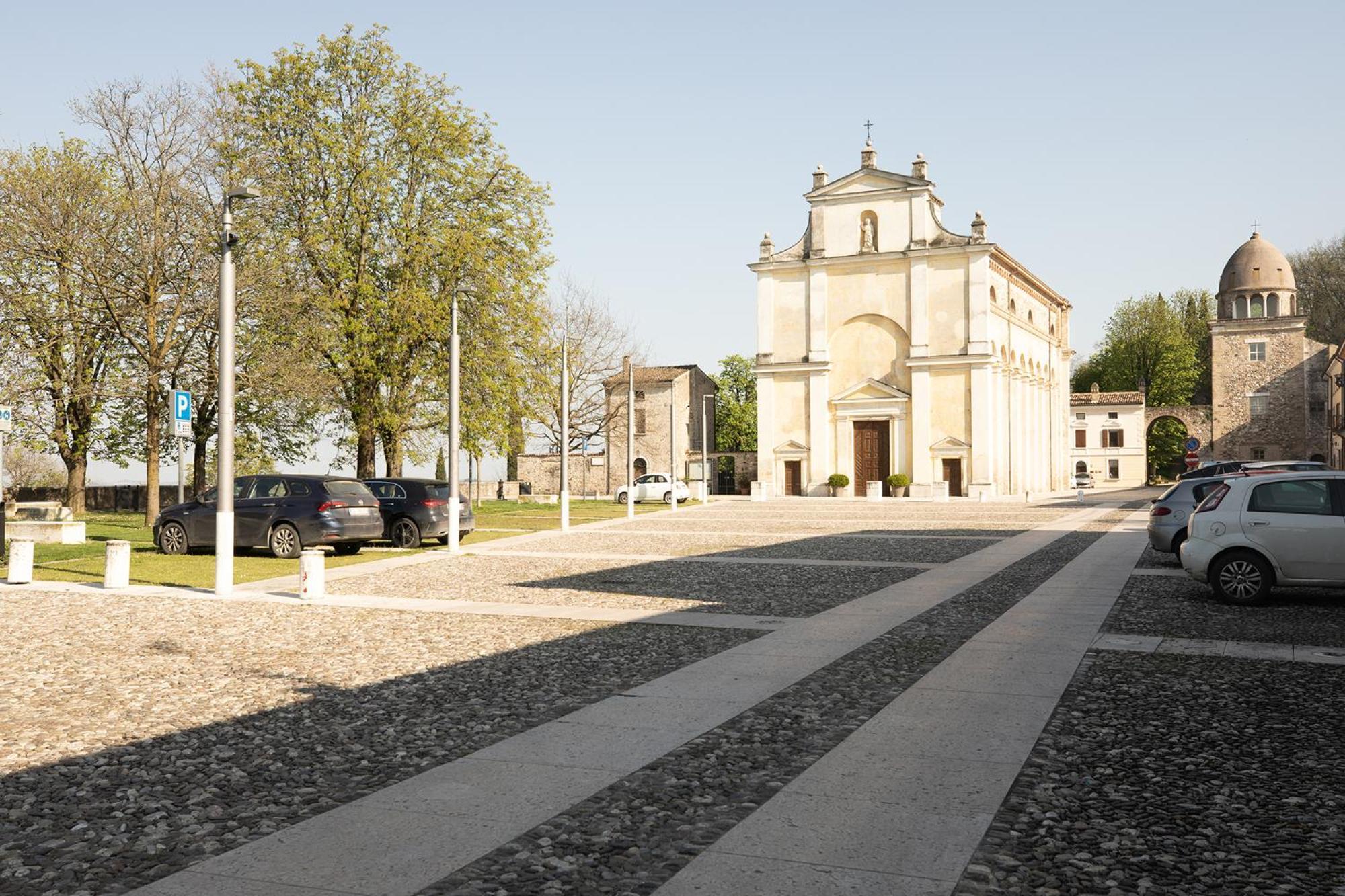 Relais La Rocca Solferino Bed & Breakfast Bagian luar foto
