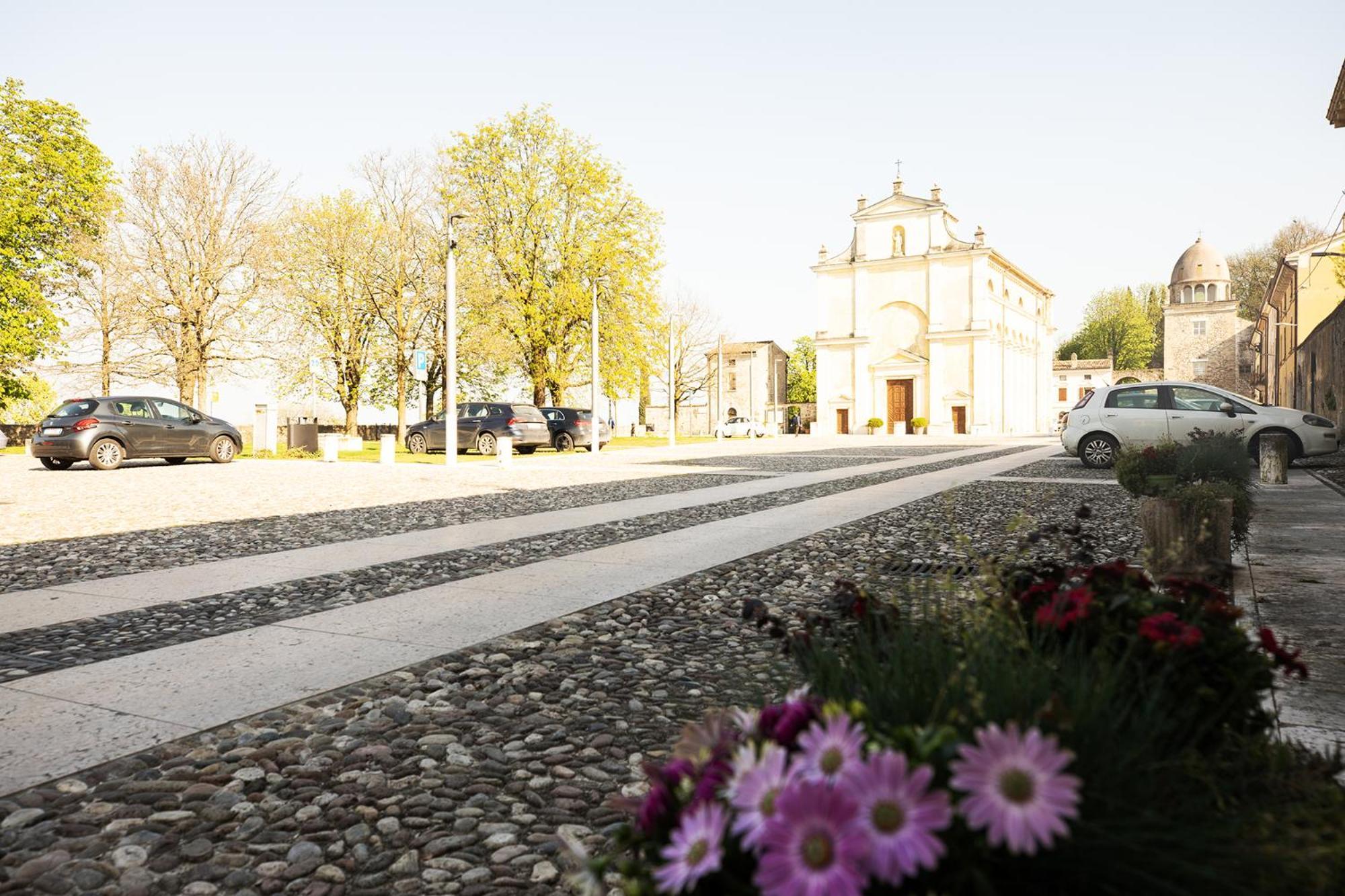 Relais La Rocca Solferino Bed & Breakfast Bagian luar foto