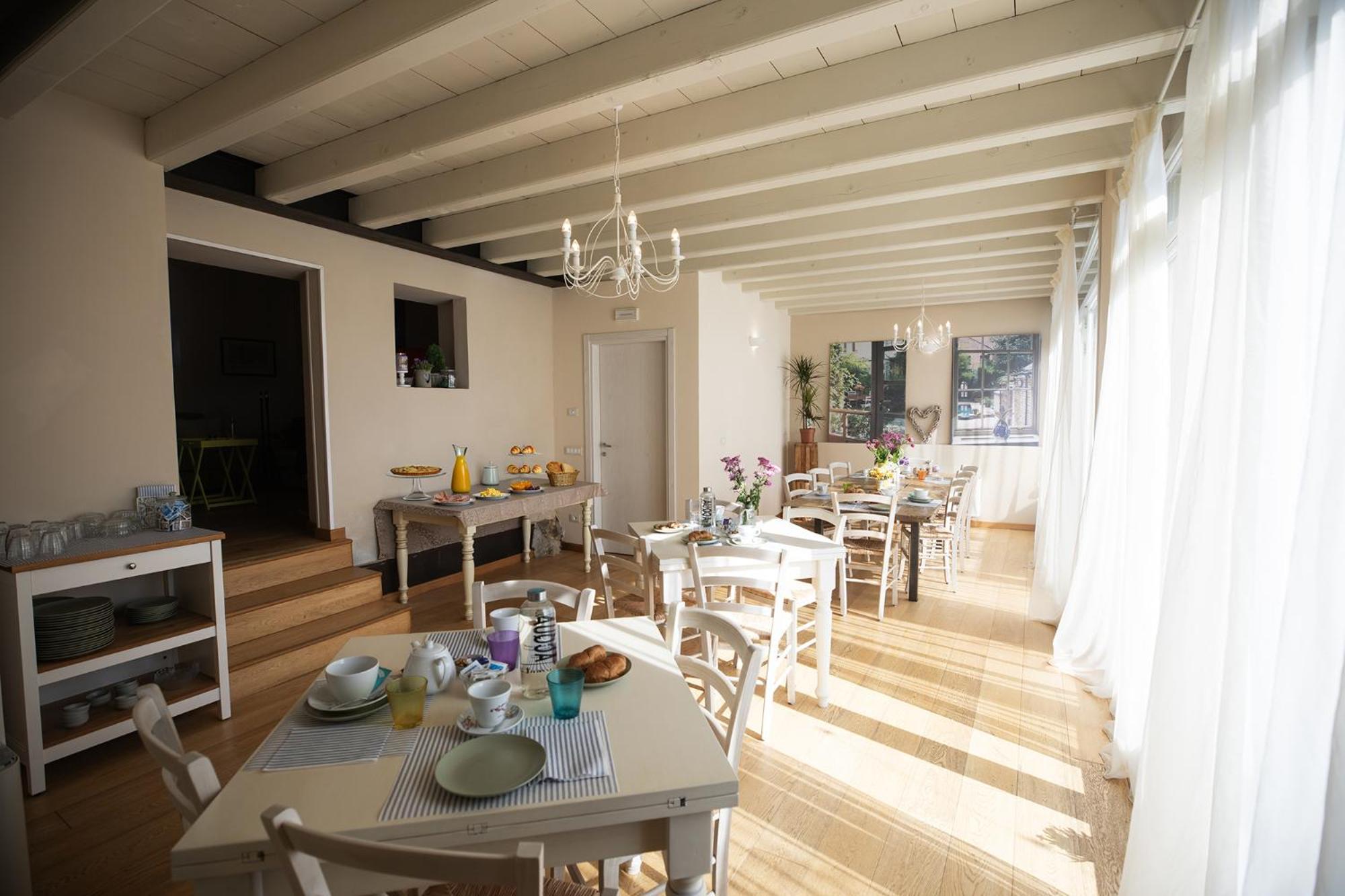 Relais La Rocca Solferino Bed & Breakfast Bagian luar foto