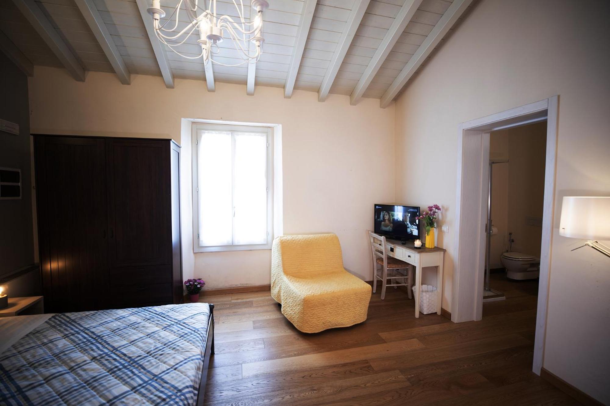 Relais La Rocca Solferino Bed & Breakfast Bagian luar foto