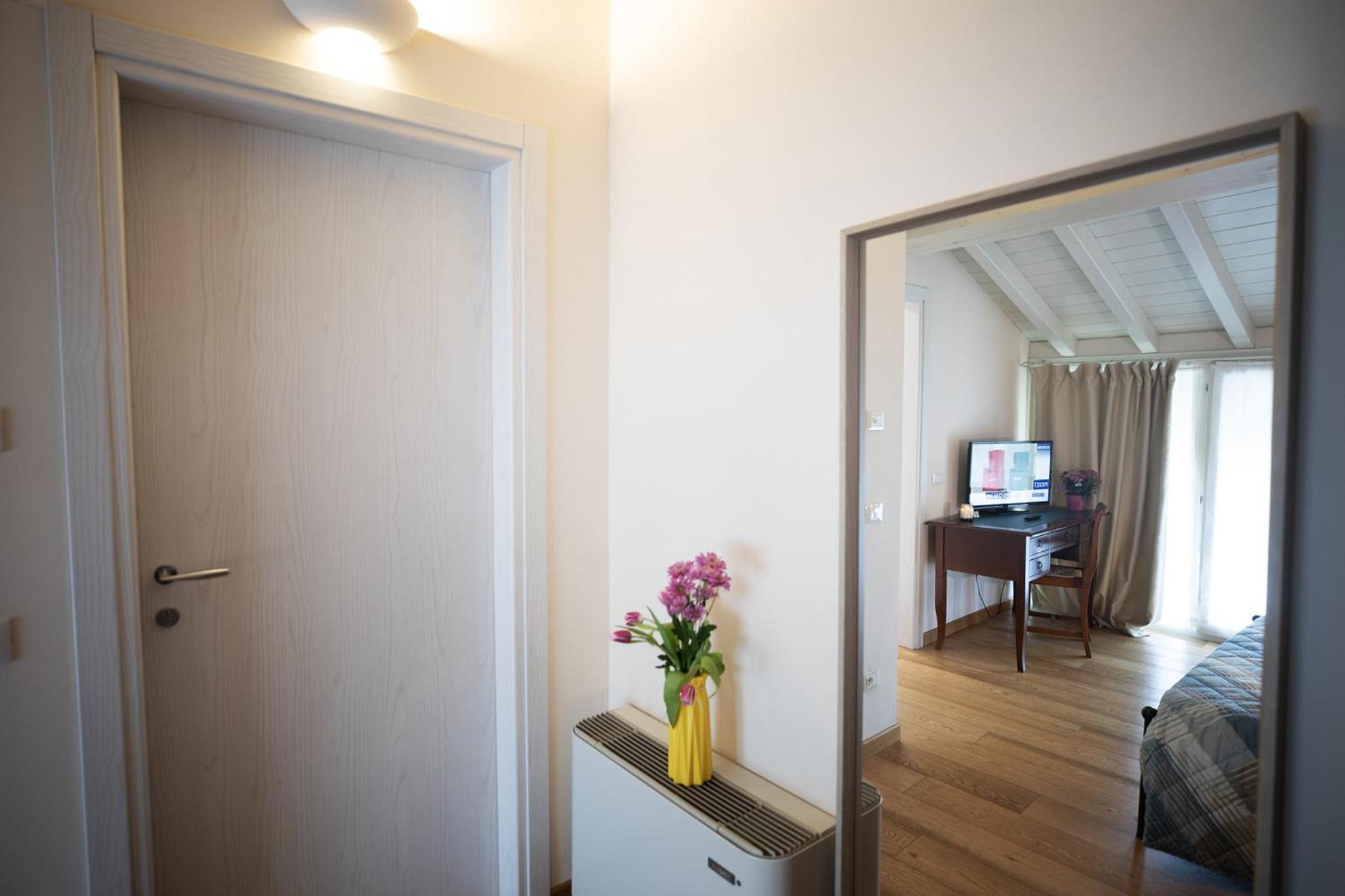 Relais La Rocca Solferino Bed & Breakfast Bagian luar foto