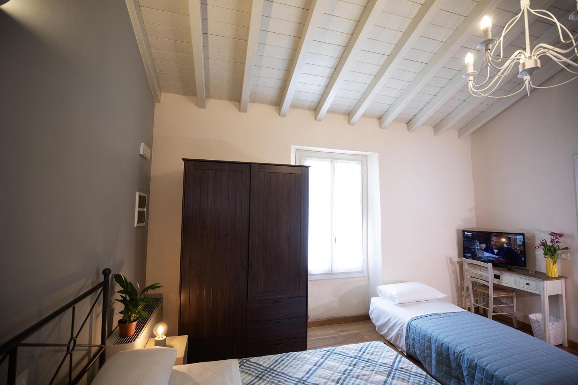 Relais La Rocca Solferino Bed & Breakfast Bagian luar foto